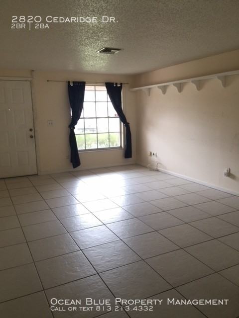 2820 Cedaridge Dr - Photo 3 of 8