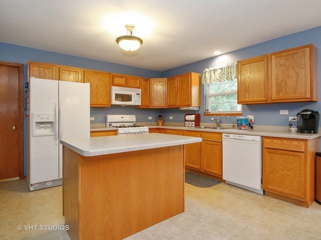 7207 Mohawk Dr - Photo 3 of 10