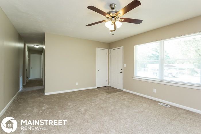 5848 Ronnie Dr - Photo 2 of 14