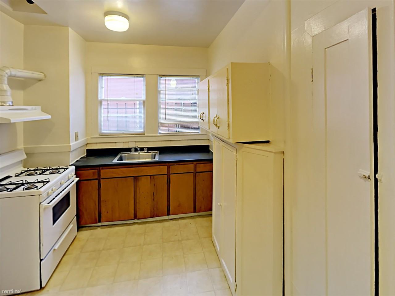 1732 6th Ave - Photo 3 of 11