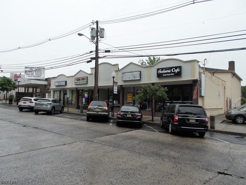 88 Market St - Photo 2 of 5