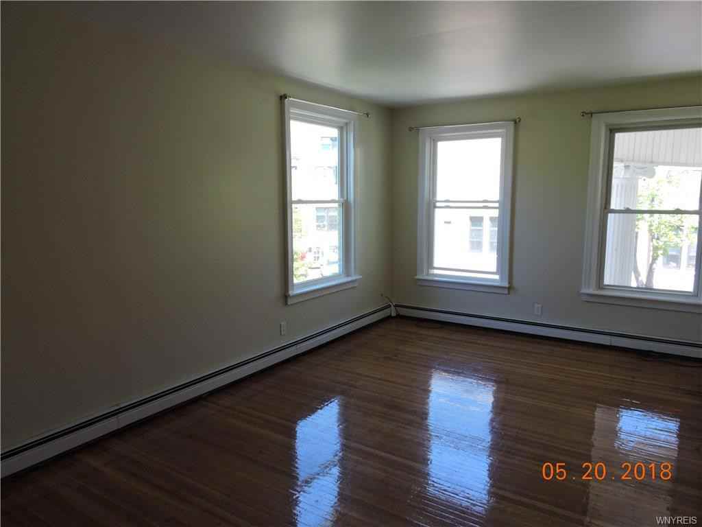 669 Potomac Ave - Photo 2 of 9
