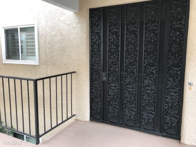 5510 Paseo Del Lago W - Photo 2 of 13