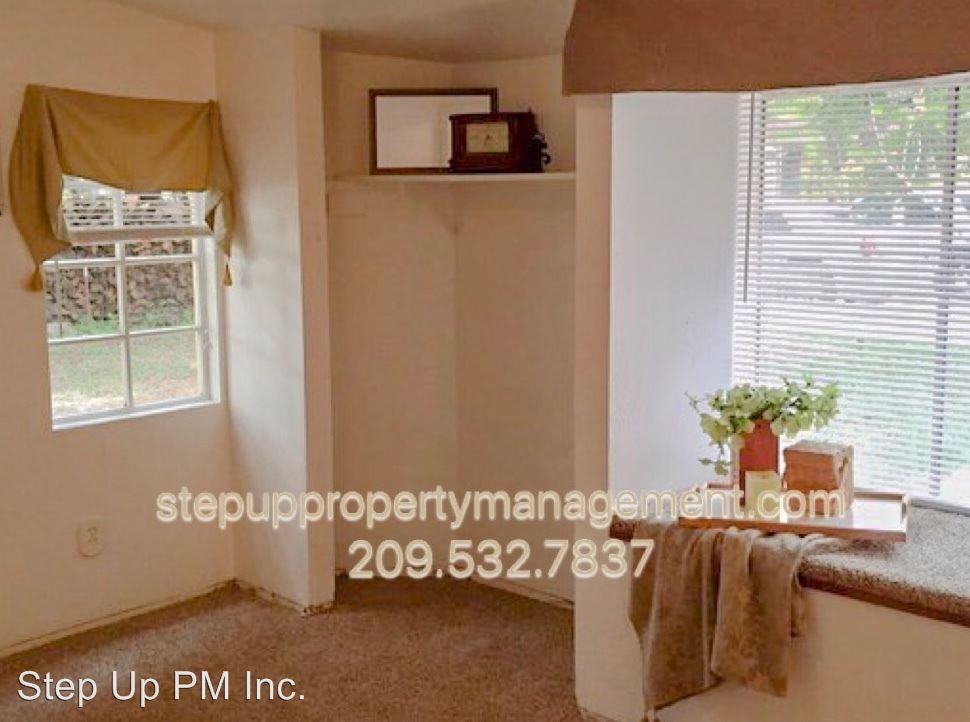 99 Big Trees Rd - Photo 3 of 18