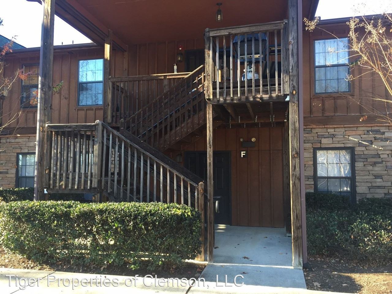 312 Killdevil Hill #F - Photo 2 of 15