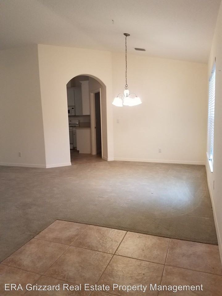 5725 Blue Savannah Dr - Photo 3 of 15