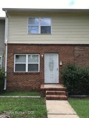 928 Jackson Blvd