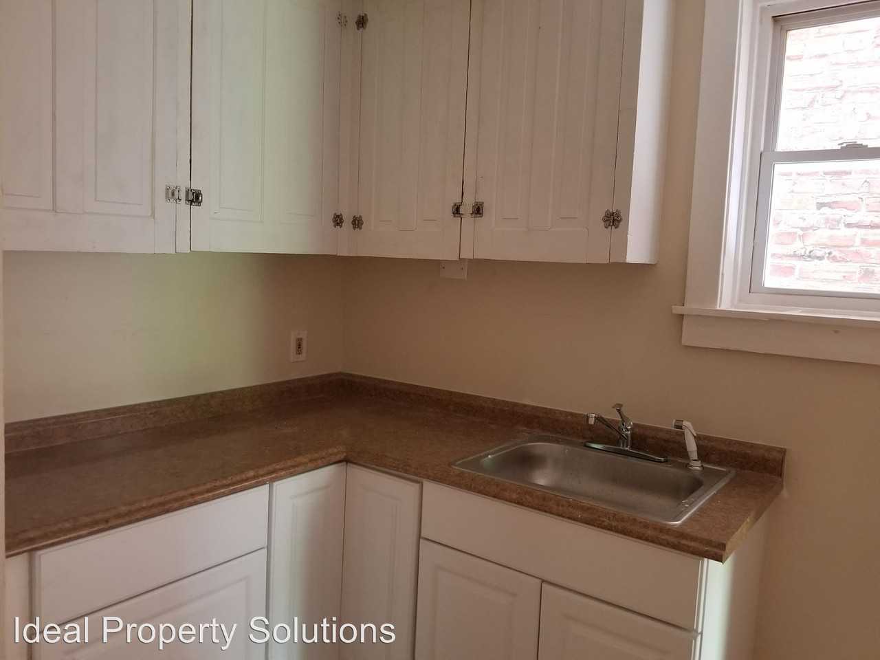 222 W 25th St - Photo 3 of 10