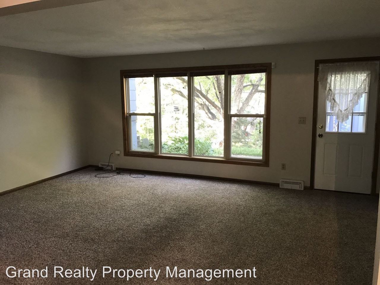 9736-9738 Penn Avenue South - Photo 2 of 10