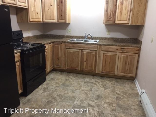 118-120 Larson Street - Photo 2 of 12