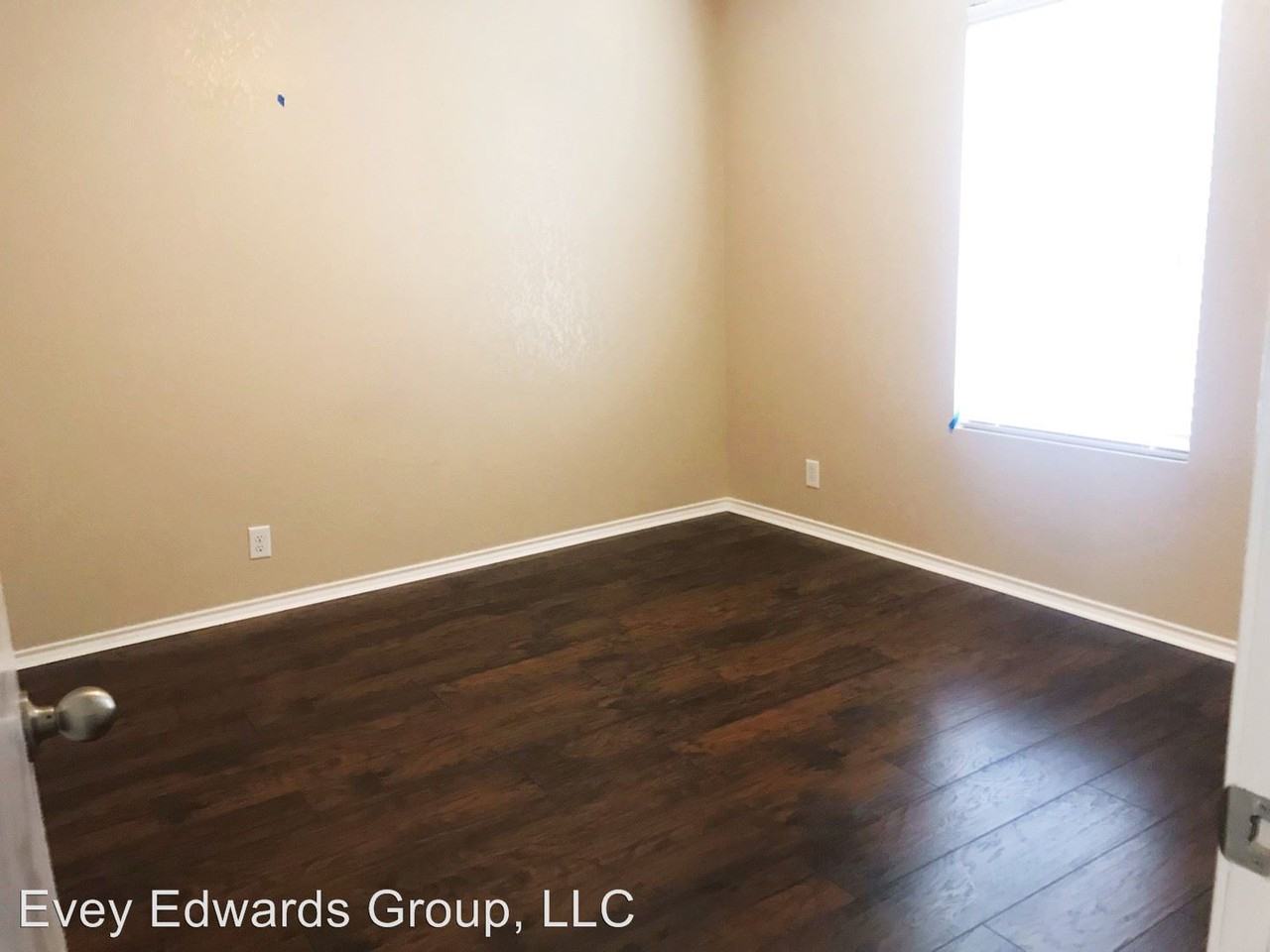 11302 Frio Creek - Photo 2 of 18