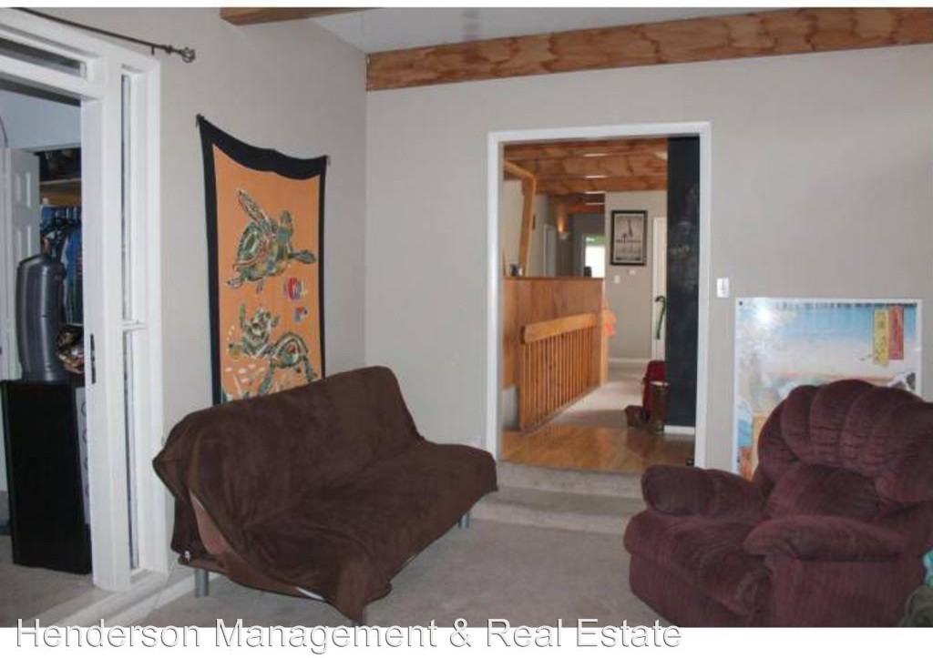 1800 S Whitcomb St - Photo 3 of 5