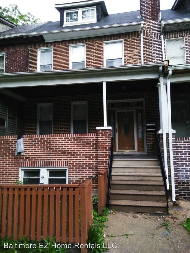 2323 Bryant Ave