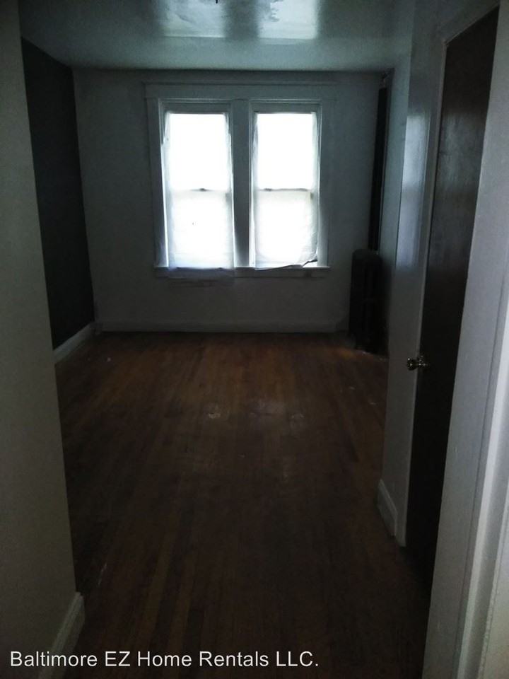 2323 Bryant Ave - Photo 3 of 11