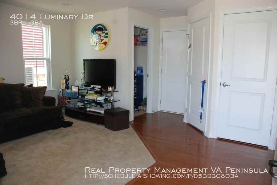 4014 Luminary Dr - Photo 3 of 13