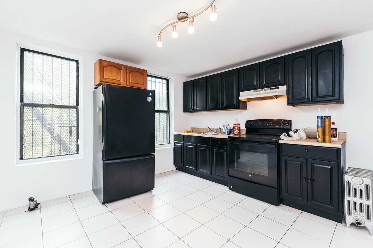 318 Hart Street #19US