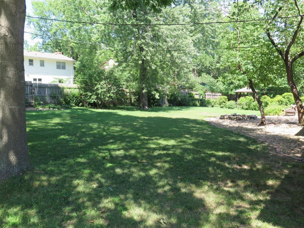 4105 S Wappel Dr - Photo 3 of 30