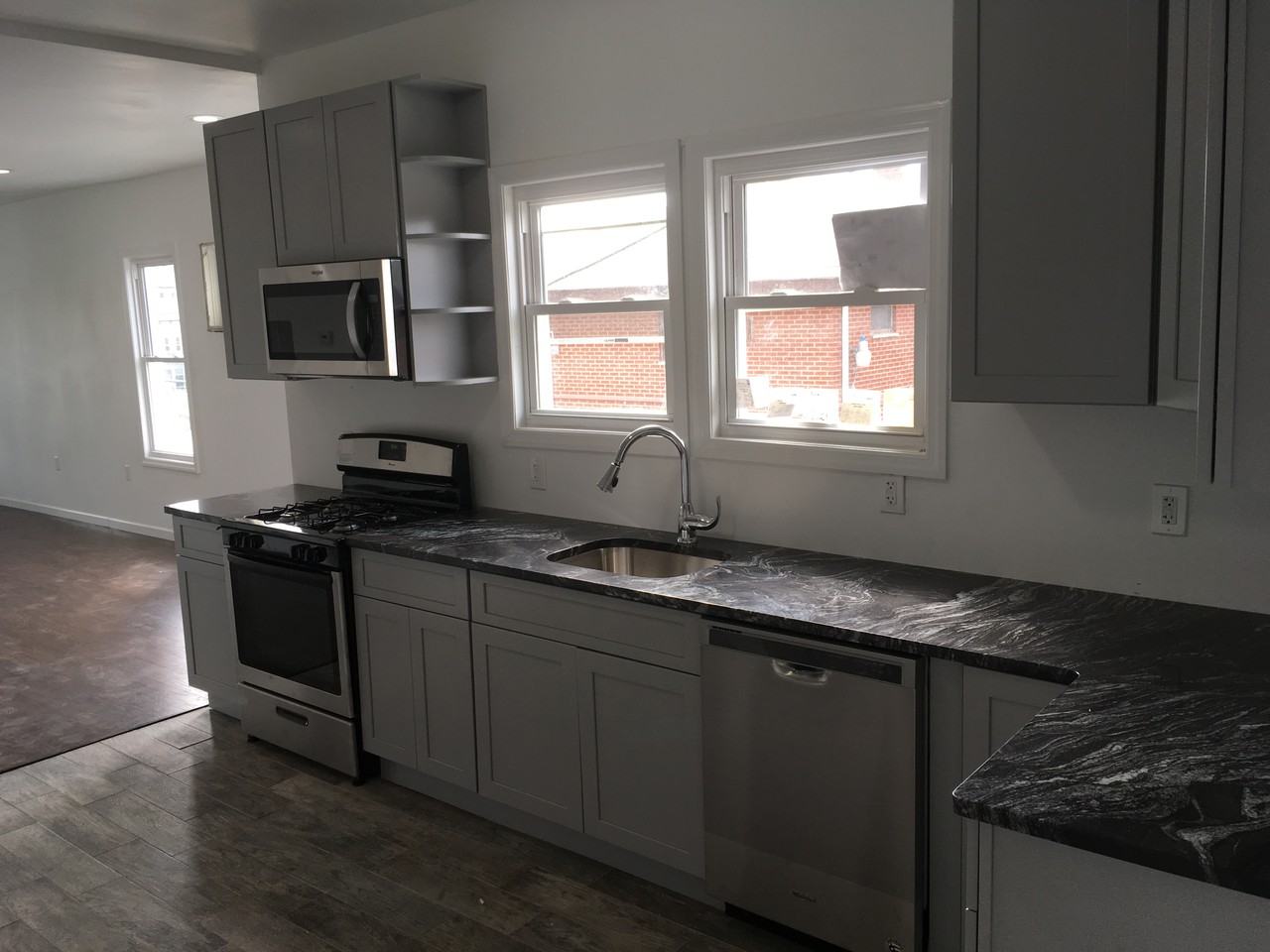 31 Passaic Ave - Photo 2 of 8