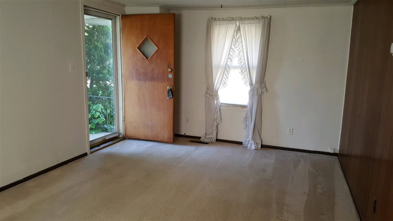 2405 Clara Ave - Photo 2 of 10