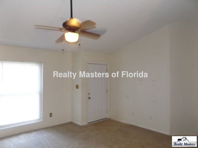 8126 Crystal Wells Pl - Photo 2 of 17