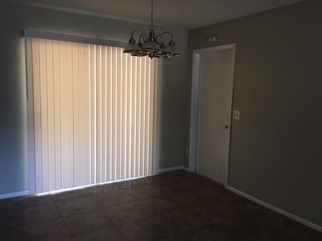 4729 Carmel St - Photo 3 of 21