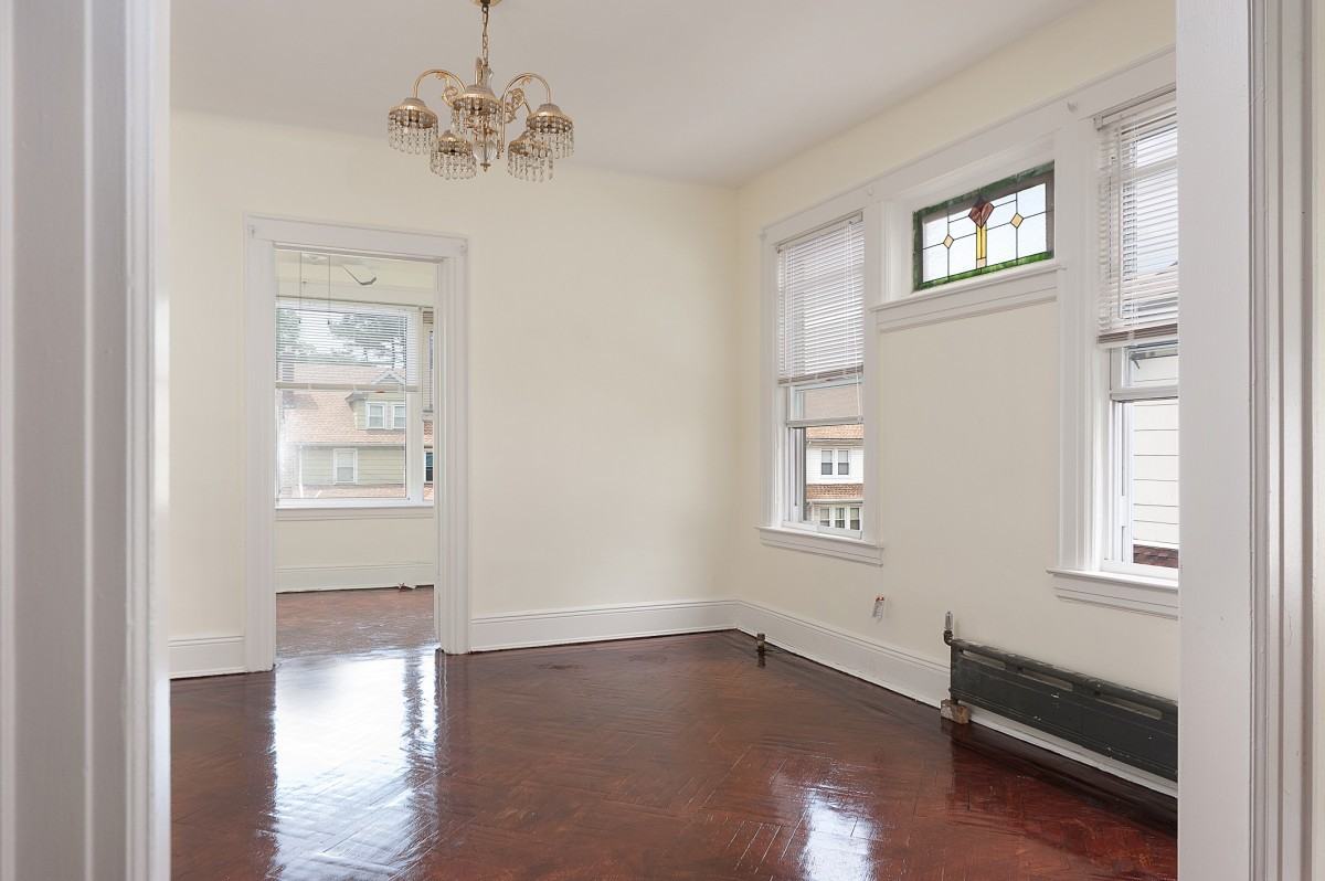 85-25 164th Street - Photo 3 of 9