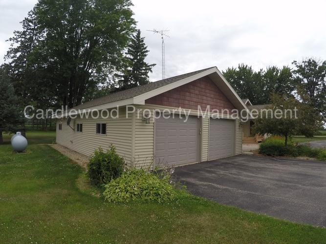 5753 Birch Dr - Photo 2 of 18