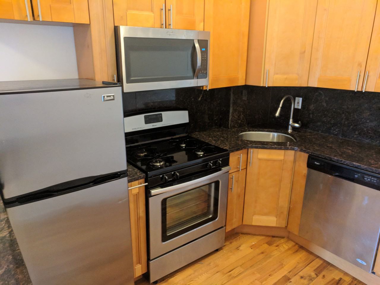 256 Stagg Street #sg