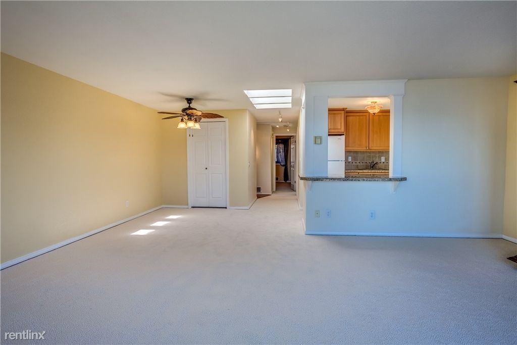 740 N 32nd St - Photo 2 of 8