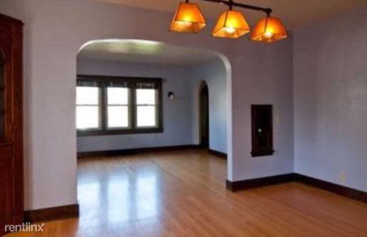 1019 13th Ave - Photo 2 of 10