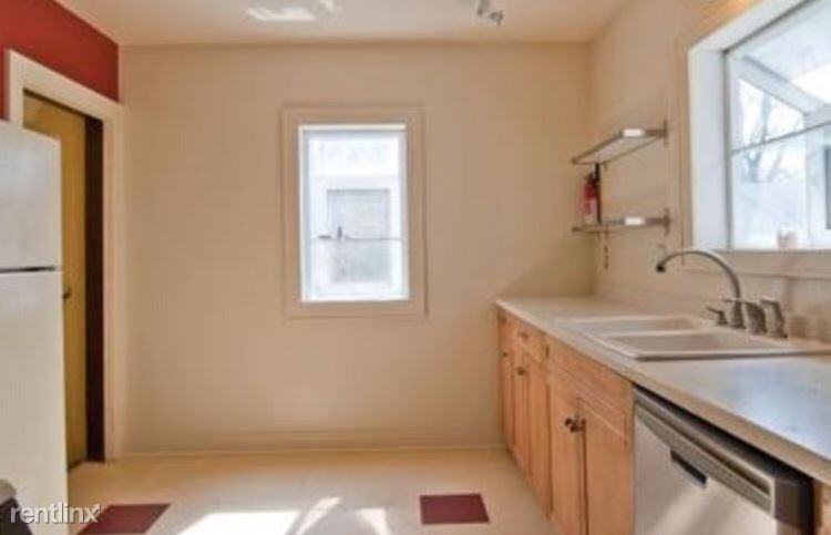 1019 13th Ave - Photo 3 of 10