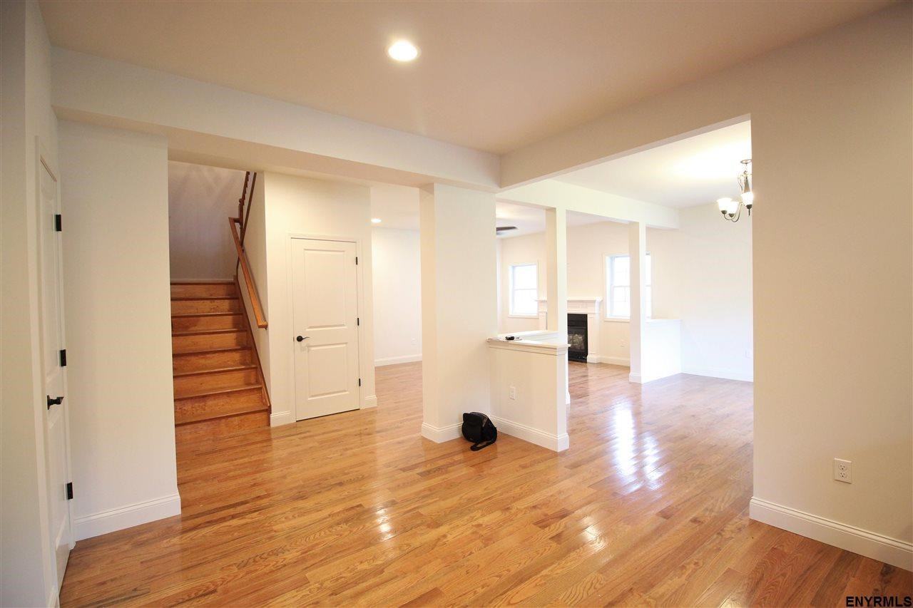 476 Moe Rd - Photo 2 of 24