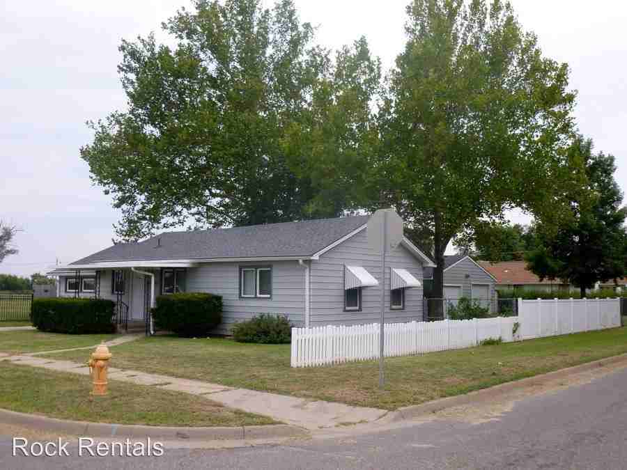 1801 Carey Blvd - Photo 2 of 19