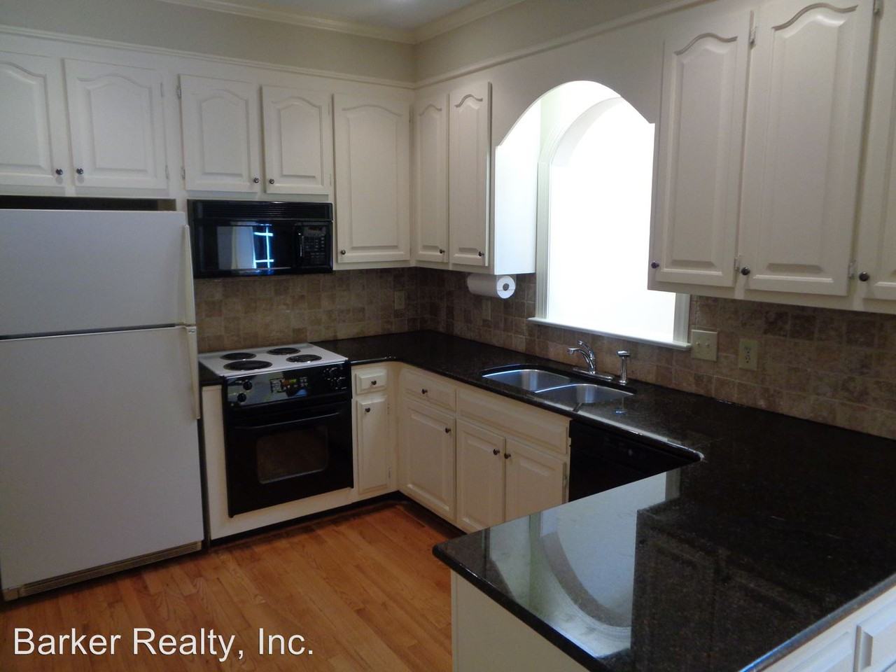 6109 Chowning Ct - Photo 3 of 21