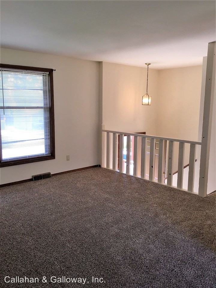 81 N Broadview Ct - Photo 2 of 15