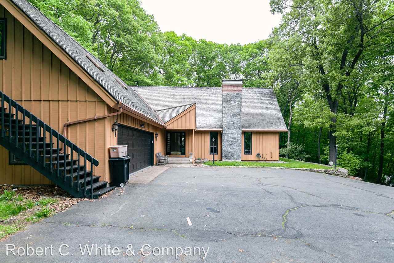 7 Redberry Ln - Photo 2 of 39