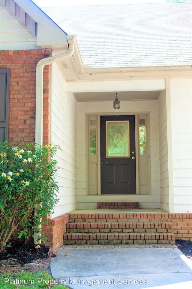 3570 Foxworth Trail - Photo 2 of 28