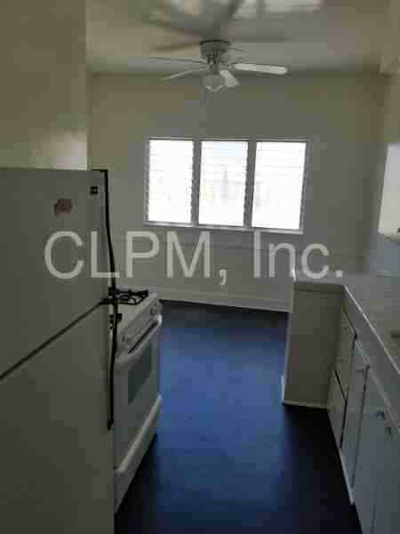 140 Elm Dr - Photo 2 of 50