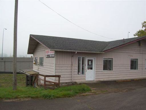 1638 Bishop Rd - Photo 2 of 4