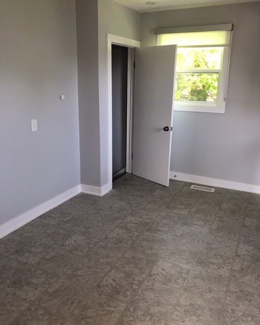 27 Shore St - Photo 3 of 9