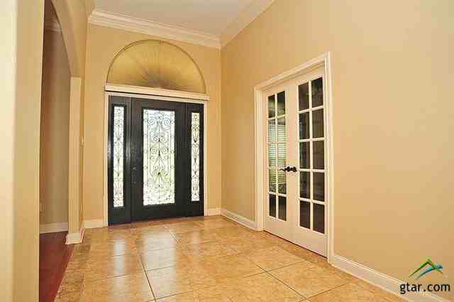 15233 Wagon Wheel Cir - Photo 2 of 34