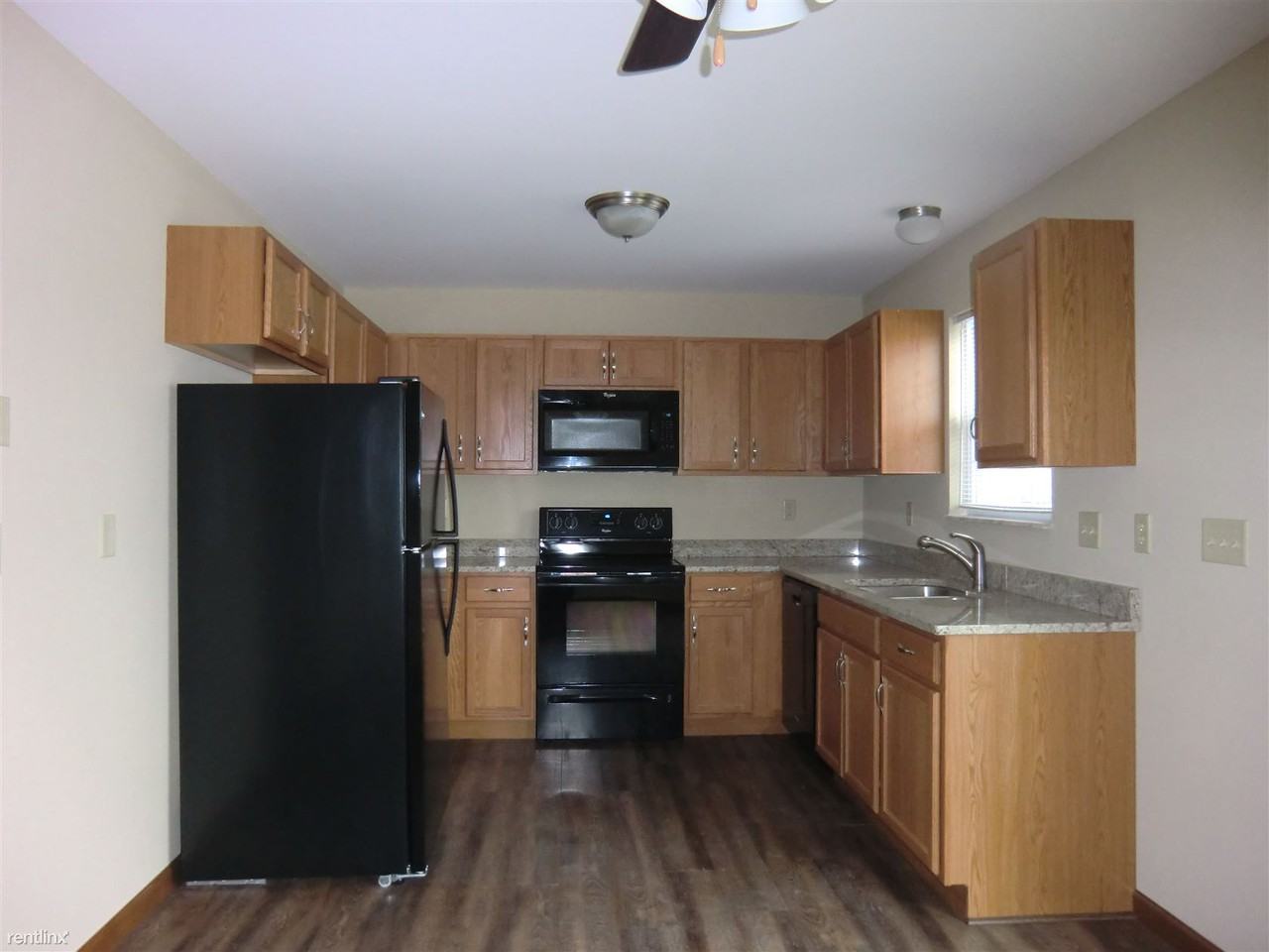 7500 Waterford Pl - Photo 2 of 10