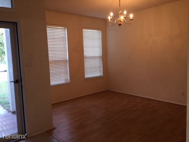 12787 Honey Locust Cir - Photo 2 of 6