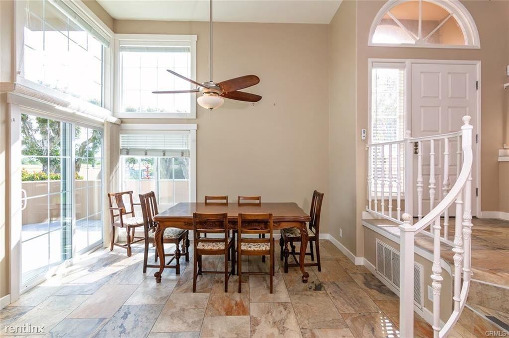 19237 Meadowood Cir - Photo 2 of 27