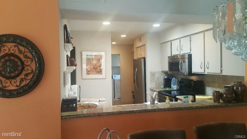 303 Forest Hills Dr - Photo 2 of 8