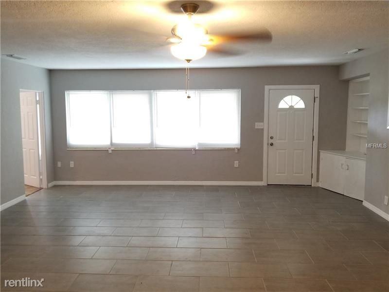 7329 Phillips St - Photo 2 of 25