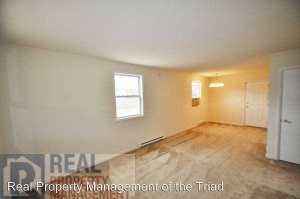 2300 Willow Rd - Photo 3 of 6