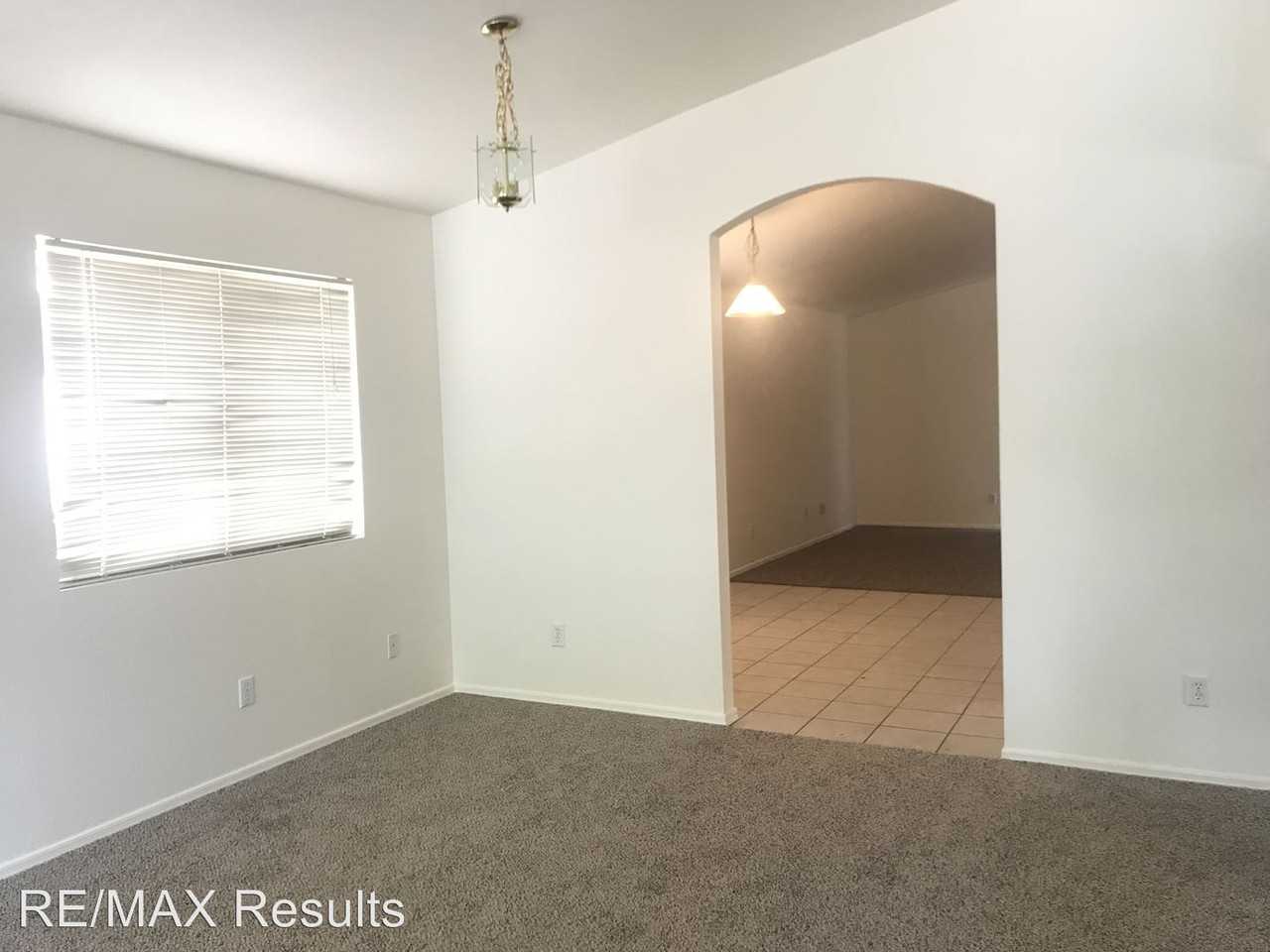 1653 E St Apollonia St - Photo 3 of 14