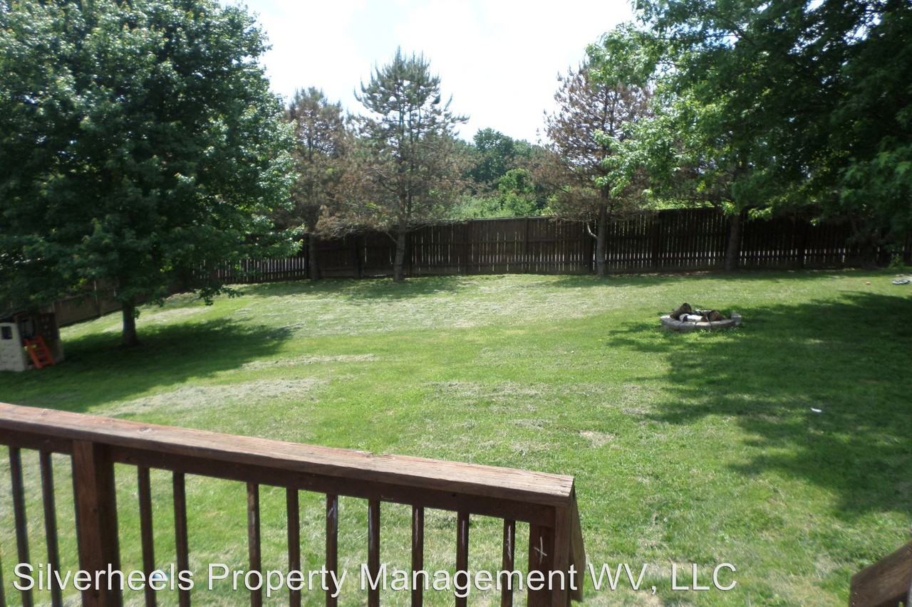 55 Pleasantview Dr - Photo 2 of 4