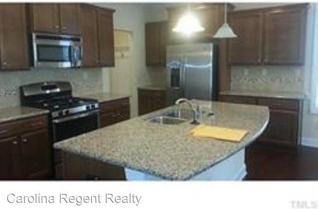 541 Finnbar Dr - Photo 2 of 15